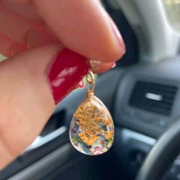 Gold flower earrings Statement Boho Pressed cottagecore teardrop glass 💖2/$30 - Picture 6 of 9